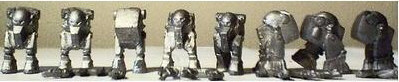 les 8 figurines de la bote